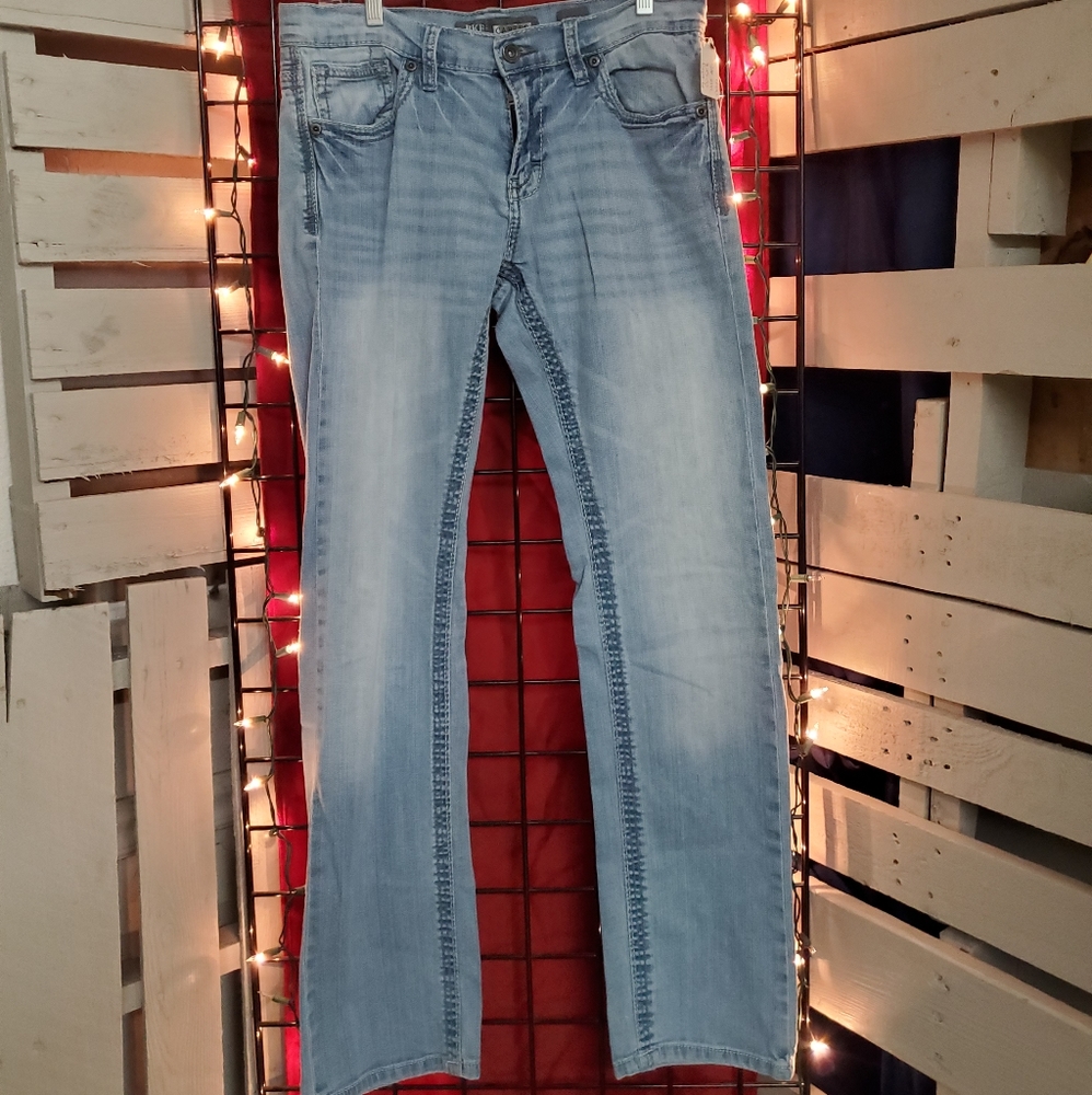 Bke Carter size 32xl